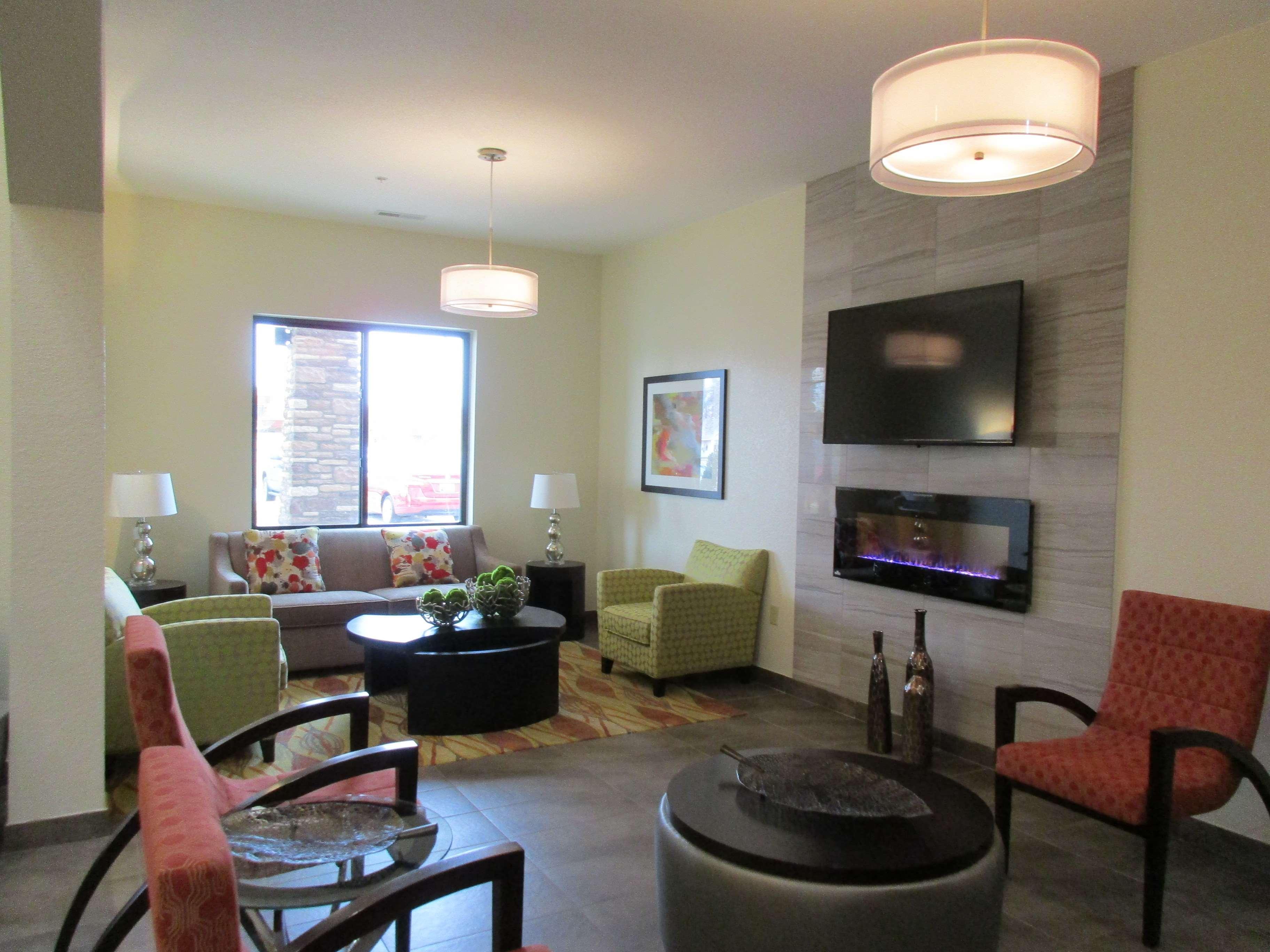 Best Western Plus Fairview Inn & Suites Exterior foto